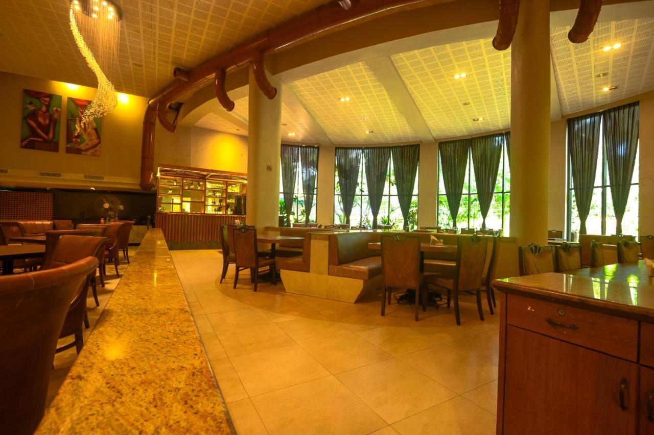 Neelam The Glitz Calangute Exterior foto
